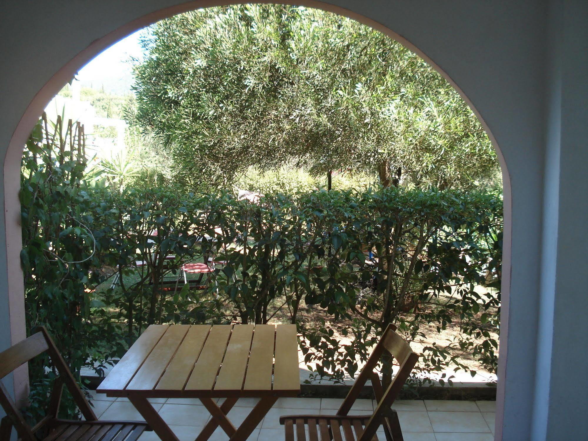 Villa Avra Dassia  Exterior photo